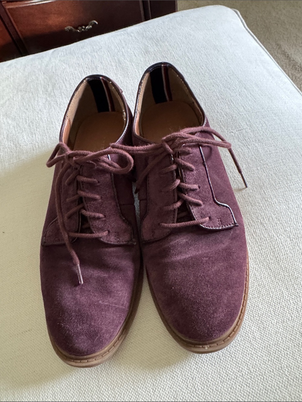 Tommy Hilfiger Burgundy Suede Lace-Up Flats Women’s